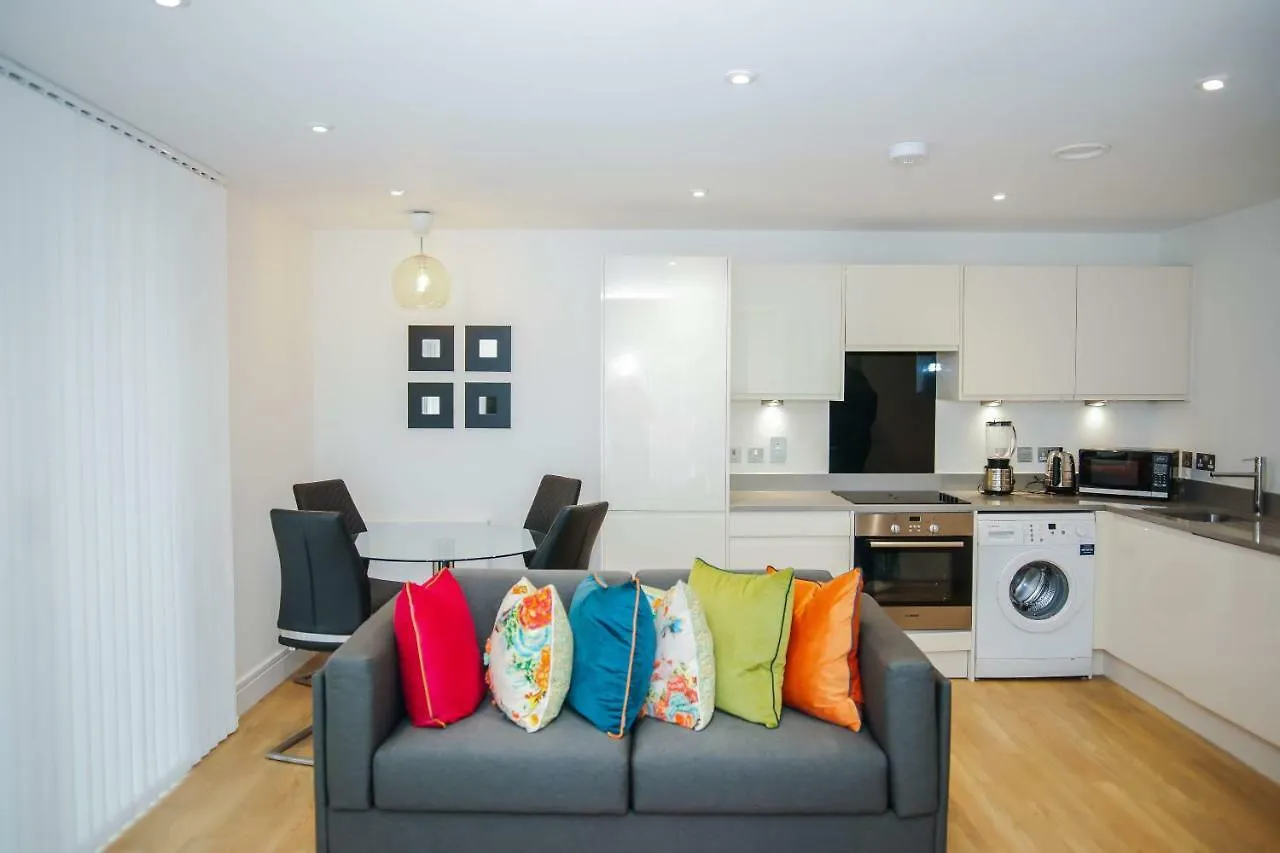 Executive 2 Bed Apartment London United Kingdom