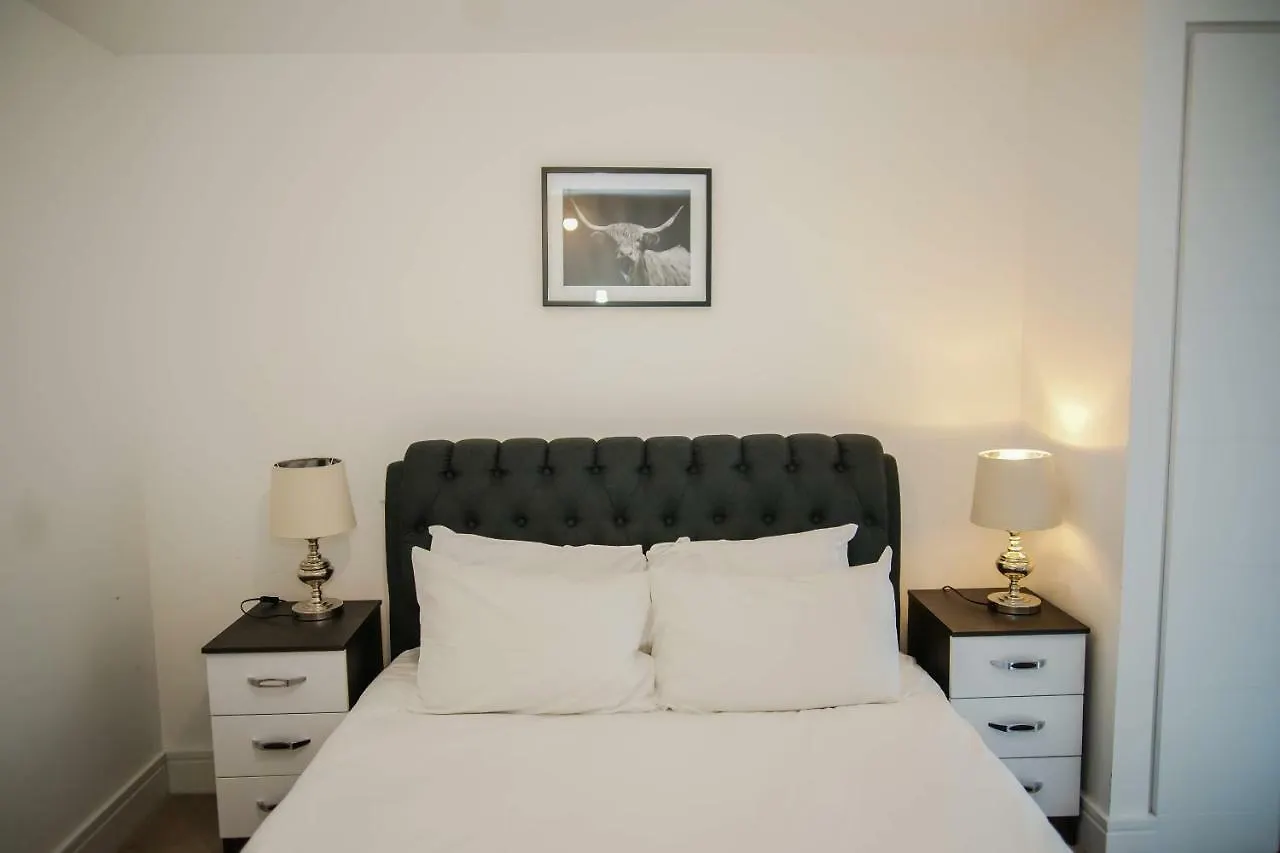 Executive 2 Bed Apartment London 0*,  United Kingdom